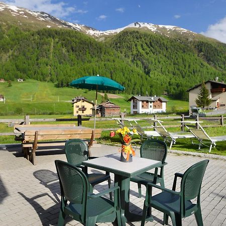Residence Le Cascate Livigno Exterior photo
