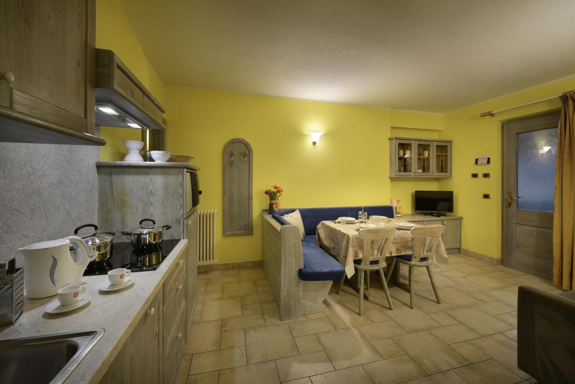 Residence Le Cascate Livigno Exterior photo