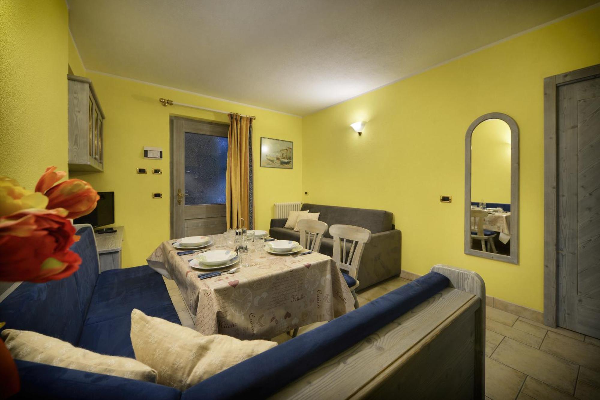 Residence Le Cascate Livigno Exterior photo